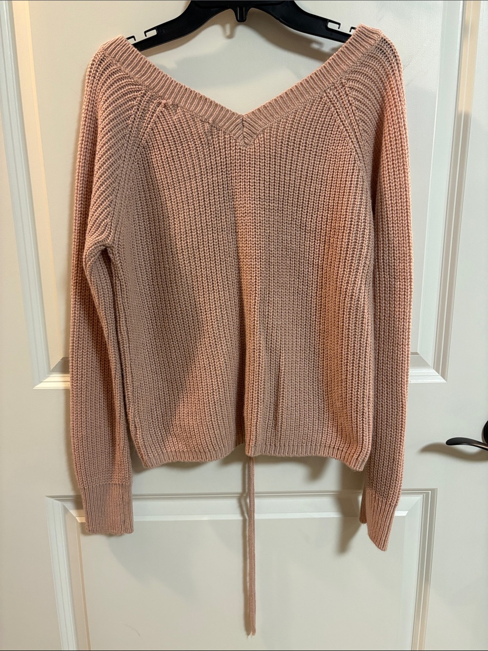 FULL CIRCLE TRENDS V-Neck Knit Sweater in Blush Pink - Picture 3 of 8